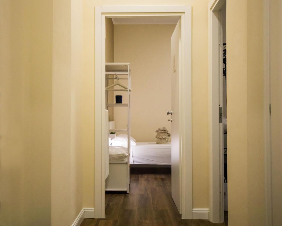 Essential Rooms กัมโปบัสโซ ภายนอก รูปภาพ