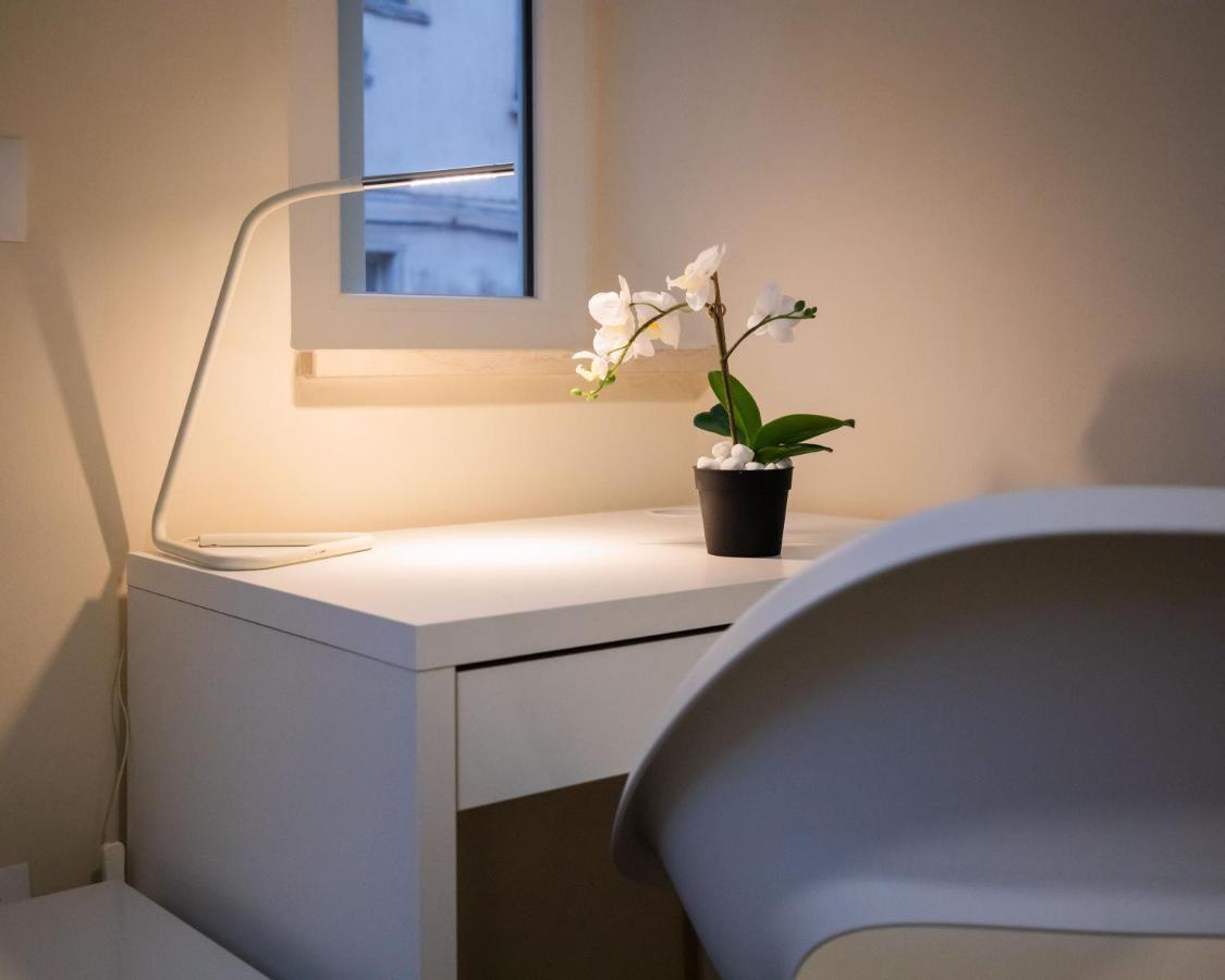 Essential Rooms กัมโปบัสโซ ภายนอก รูปภาพ